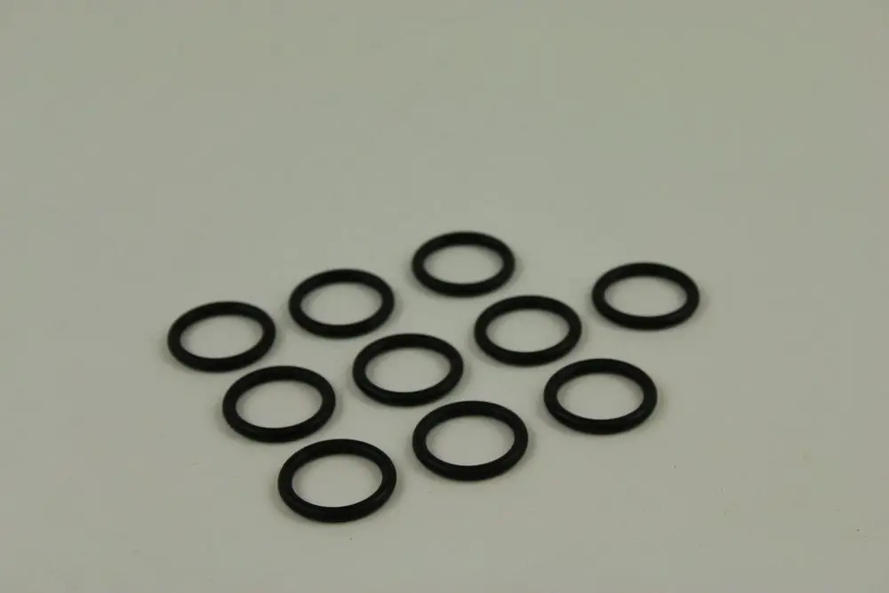 BOSCH O-Ringe in schwarzer Gummioptik, angeordnet auf weißem Hintergrund. Die Ringe haben eine runde Form und liegen in Gruppen, typischerweise für Dichtungsanwendungen.